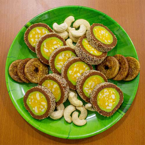 Anjeer Roll